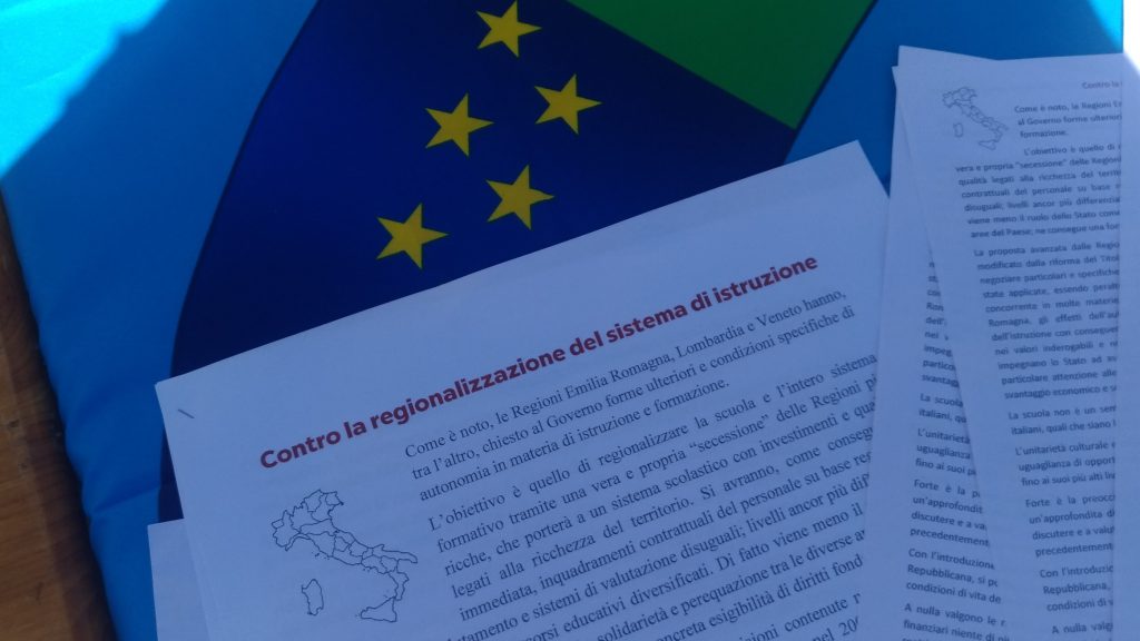 Raccolta firme contro la regionalizzazione del sistema di istruzione