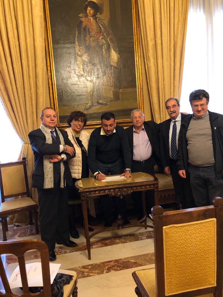 Turi: scuola al top nella fiducia degli italiani. “Va lasciata fuori dalle scacchiere del  potere”.