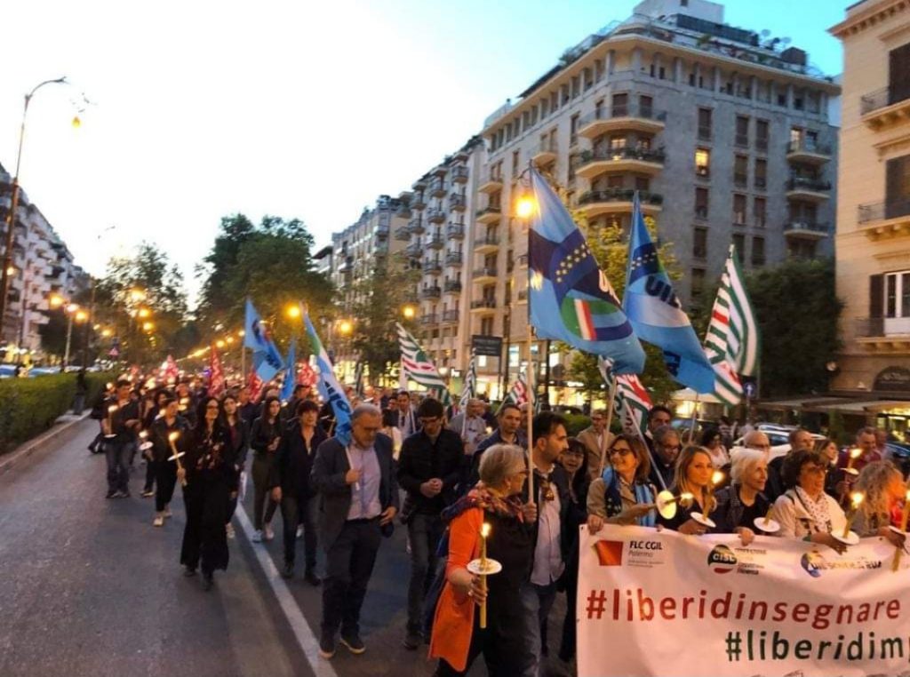 A Palermo: assemblea e fiaccolata #liberidiimparare #liberidiinsegnare