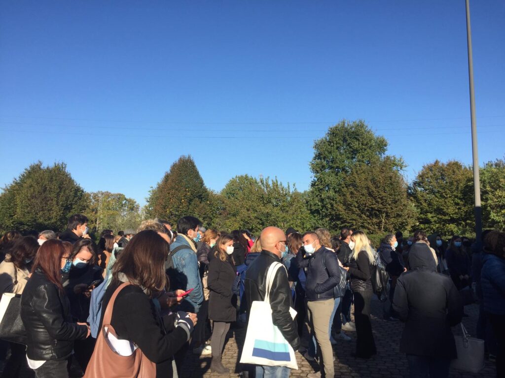 Turi: ministro la scuola non chiude, protesta.