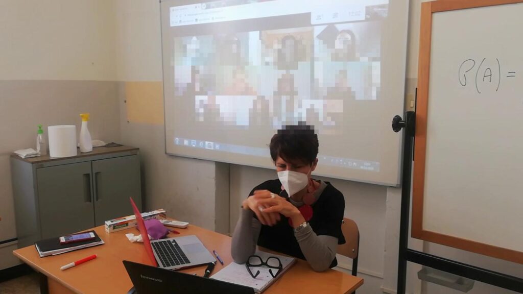 Uil, follia Dad a scuola, semmai meno termosifoni in Parlamento